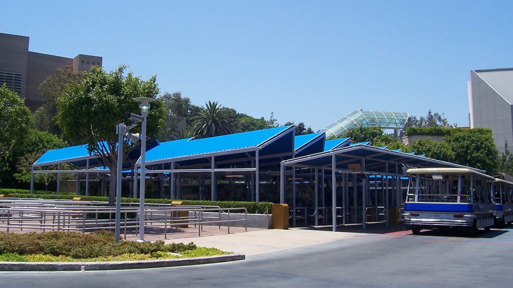 Parking shade structure